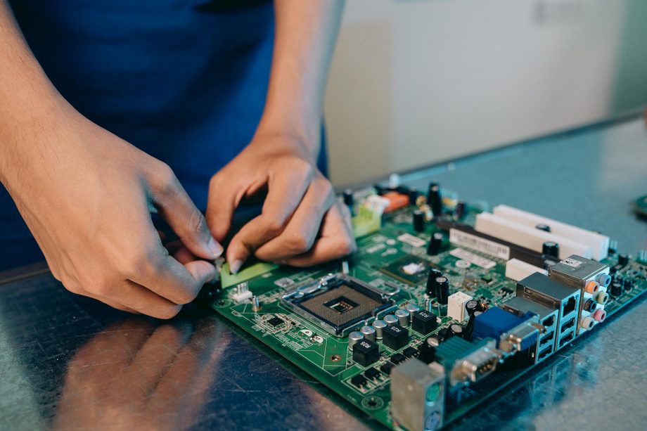 Oscilloscope close-up representing device drivers and board support package development